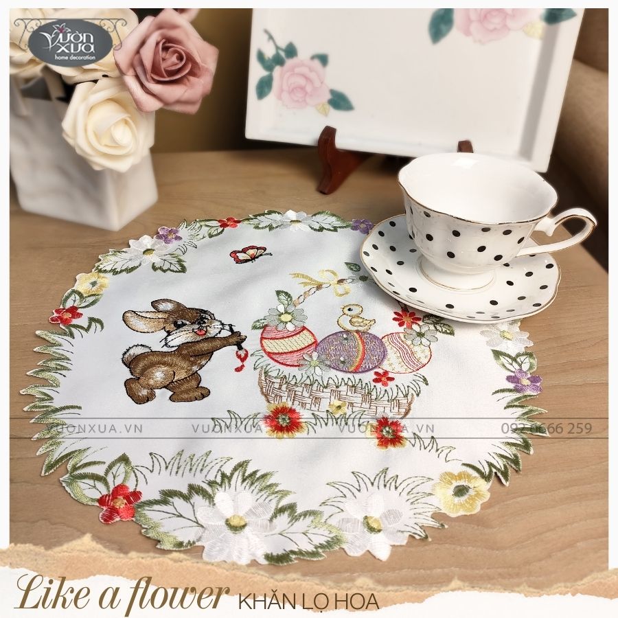 Khăn trải bàn thêu chú thỏ với giỏ hoa mùa xuân ngày Tết - KBBS