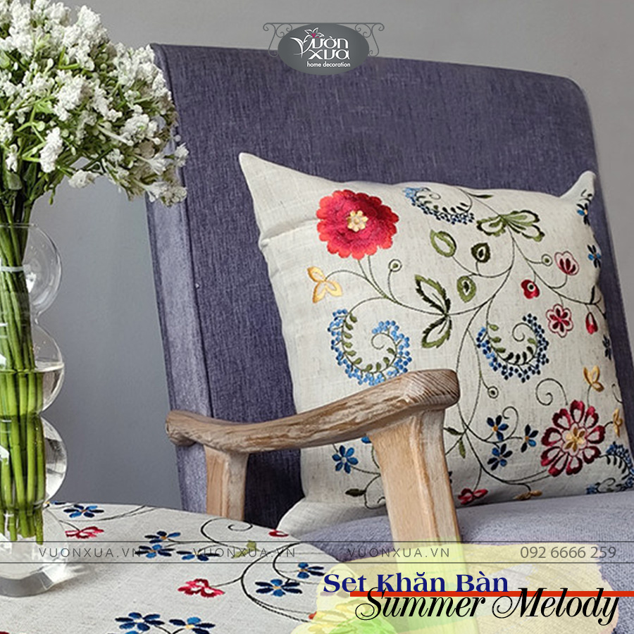 Vỏ gối sofa VƯỜN XƯA thêu Bông Hoa Mẫu Đơn Đỏ Ngày Tết KBSM