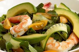 Cách Làm Món Salad Bơ Trộn Hải Sản