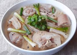 Cách Làm Món Củ Cải Muối Ninh Đuôi Lợn
