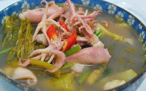 Cách Làm Món Canh Mực Dưa Chua