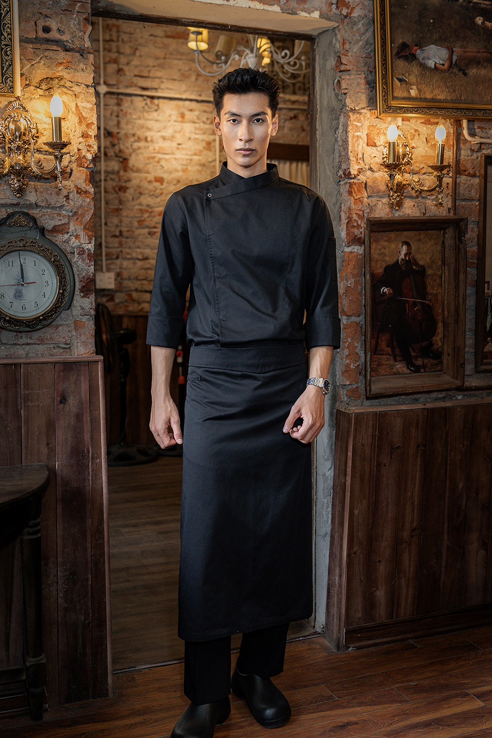 [CHEFX14] ÁO BẾP DÀI TAY CÚC BẤM MÀU ĐEN CÓ PHỐI LƯỚI CO DÃN SAU LƯNG – BLACK LONG-SLEEVE CHEF JACKET WITH SNAP BUTTONS AND STRETCH MESH BACK PANEL