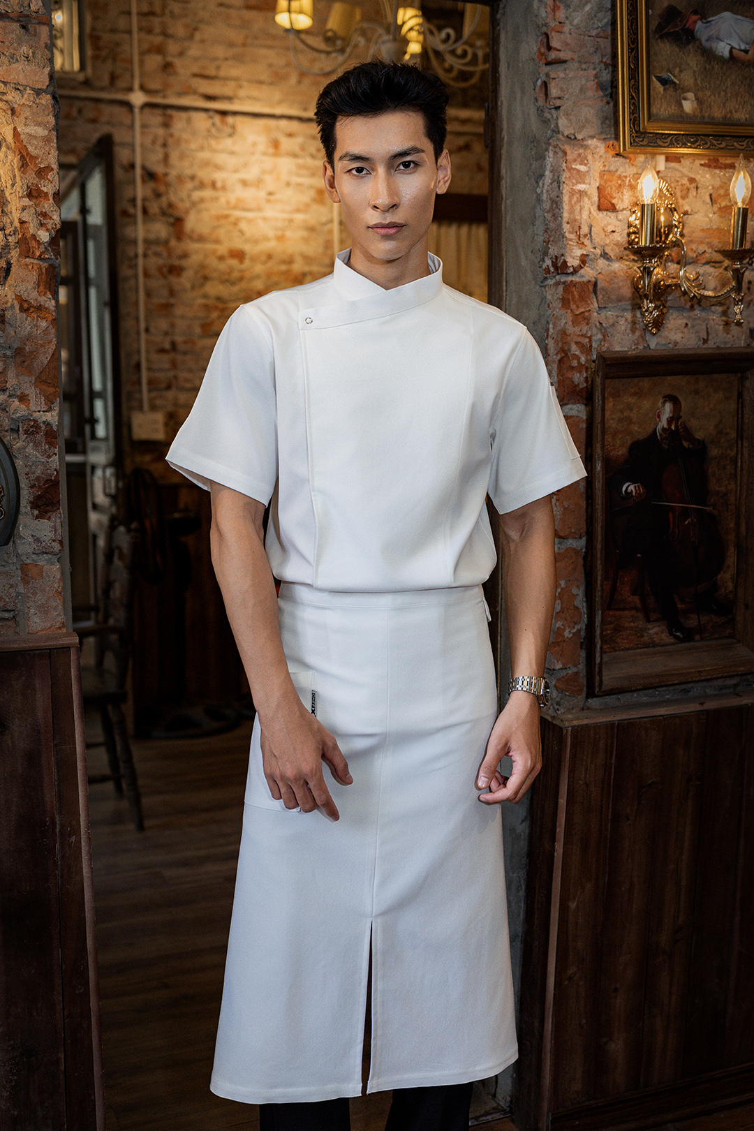[CHEFX12] ÁO BẾP NGẮN TAY CÚC BẤM MÀU TRẮNG CÓ PHỐI LƯỚI CO DÃN SAU LƯNG – WHITE SHORT-SLEEVE CHEF JACKET WITH SNAP BUTTONS AND STRETCH MESH BACK PANEL