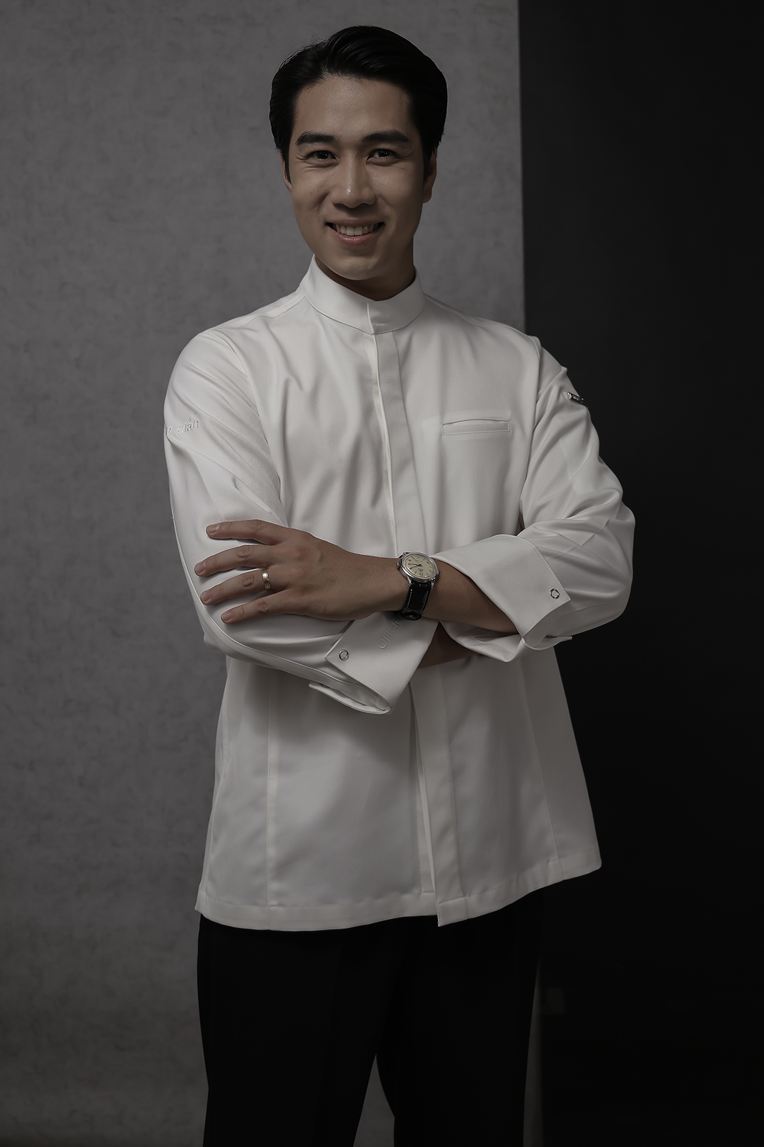 ĐƠN GIẢN - V I P 8 WHITE