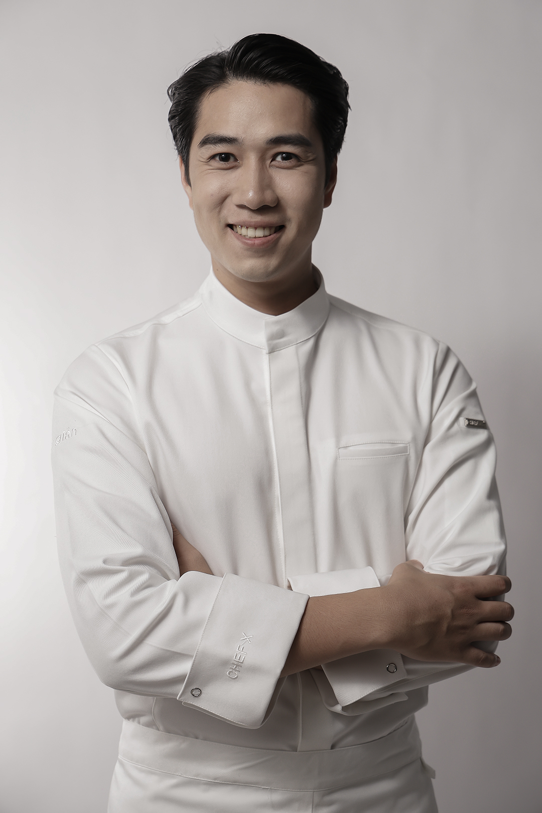 ĐƠN GIẢN - V I P 8 WHITE