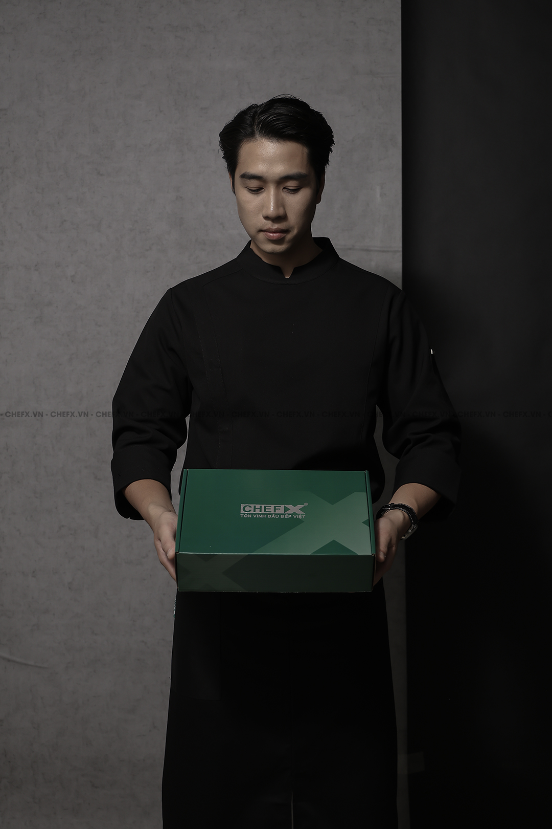 THỰC TẠI - V I P 3 BLACK