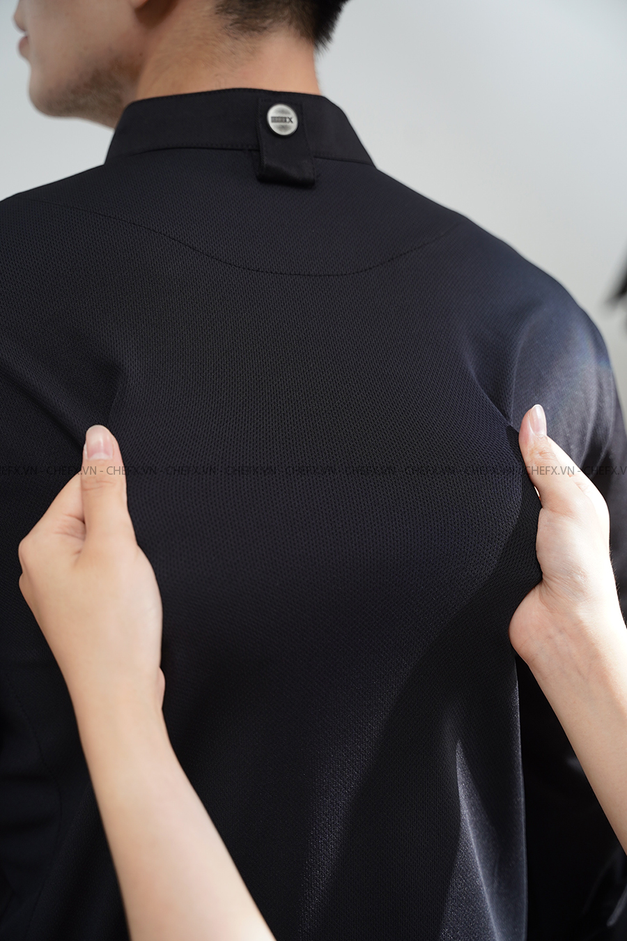 [CHEFX4] ÁO BẾP NGẮN TAY MÀU ĐEN CÚC BẤM CÓ PHỐI LƯỚI SAU LƯNG