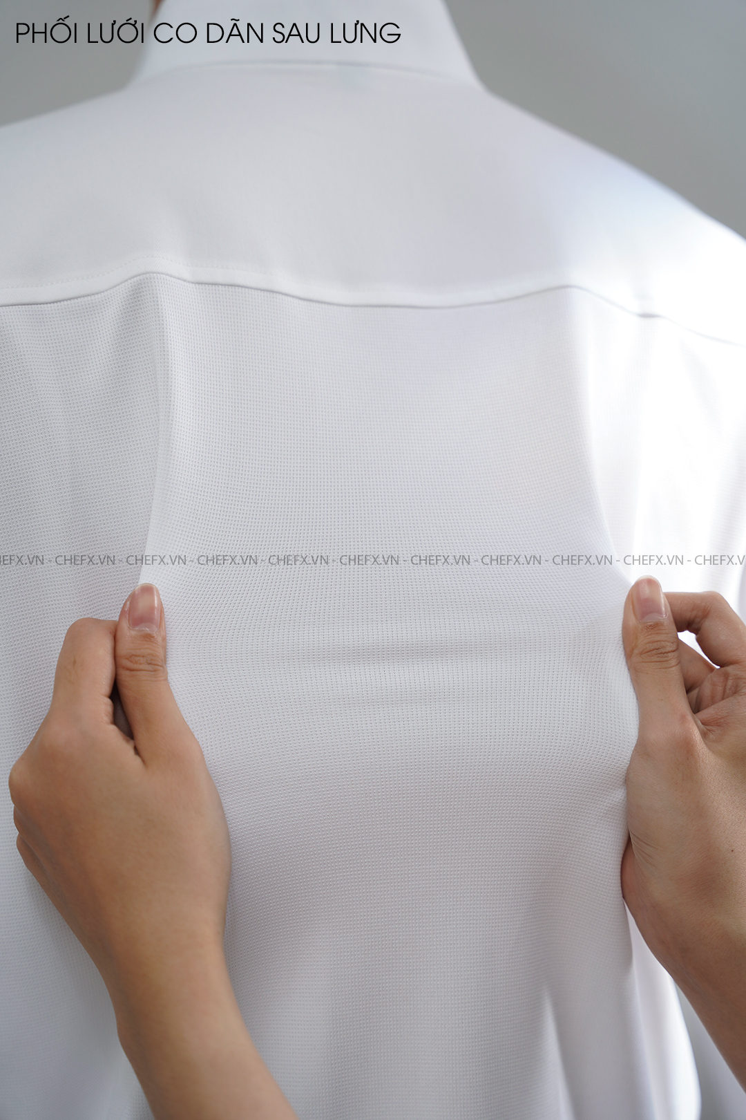 [CHEFX5] ÁO BẾP DÀI TAY CÚC BẤM MÀU ĐEN CÓ PHỐI LƯỚI CO DÃN SAU LƯNG - [CHEFX5] Long sleeve Chef Jacket with Button Closure and Stretch Mesh Back Panel