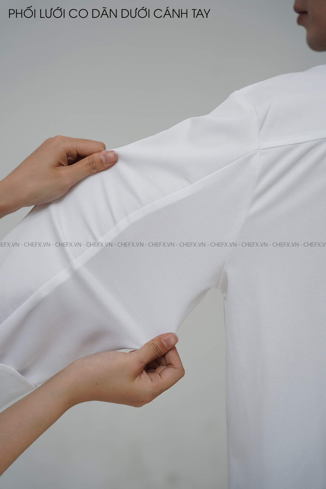 [CHEFX5] ÁO BẾP DÀI TAY CÚC BẤM MÀU ĐEN CÓ PHỐI LƯỚI CO DÃN SAU LƯNG - [CHEFX5] Long sleeve Chef Jacket with Button Closure and Stretch Mesh Back Panel