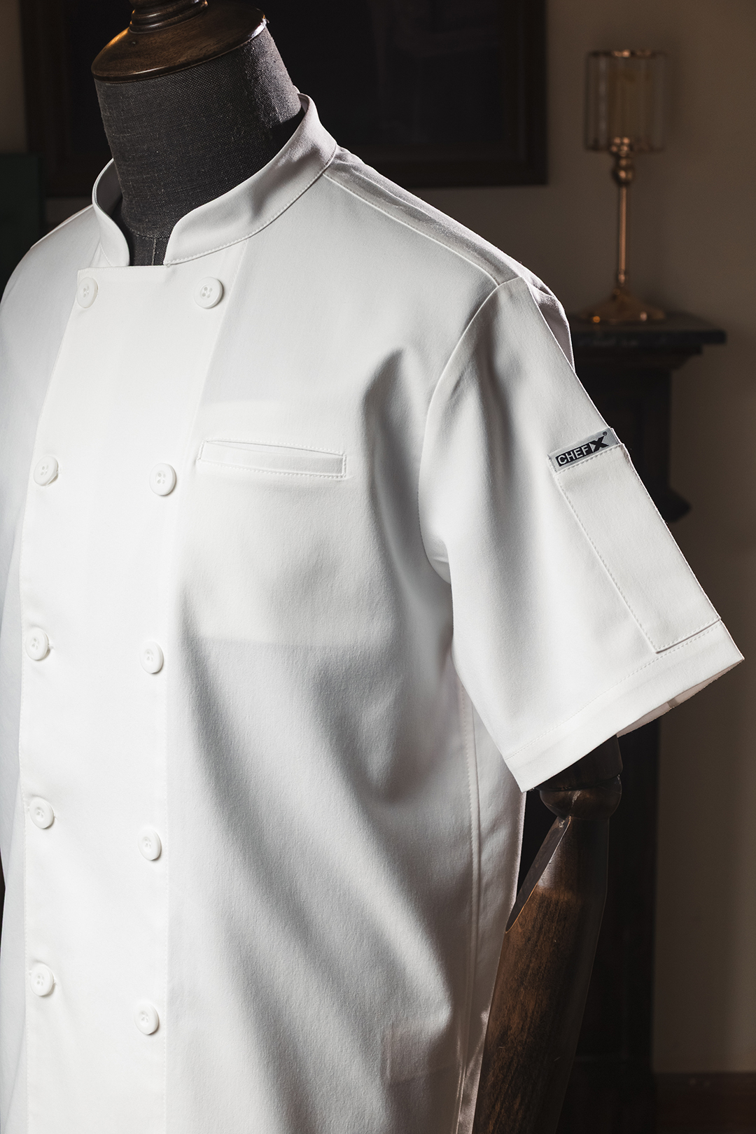 [CHEFX16] ÁO BẾP NGẮN TAY MÀU TRẮNG CÚC CÀI - WHITE SHORT-SLEEVE CHEF JACKET WITH BUTTON CLOSURE