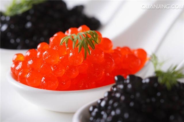 DỤNG CỤ TẠO CAVIAR 100 LỖ CÓ KÈM THÌA
