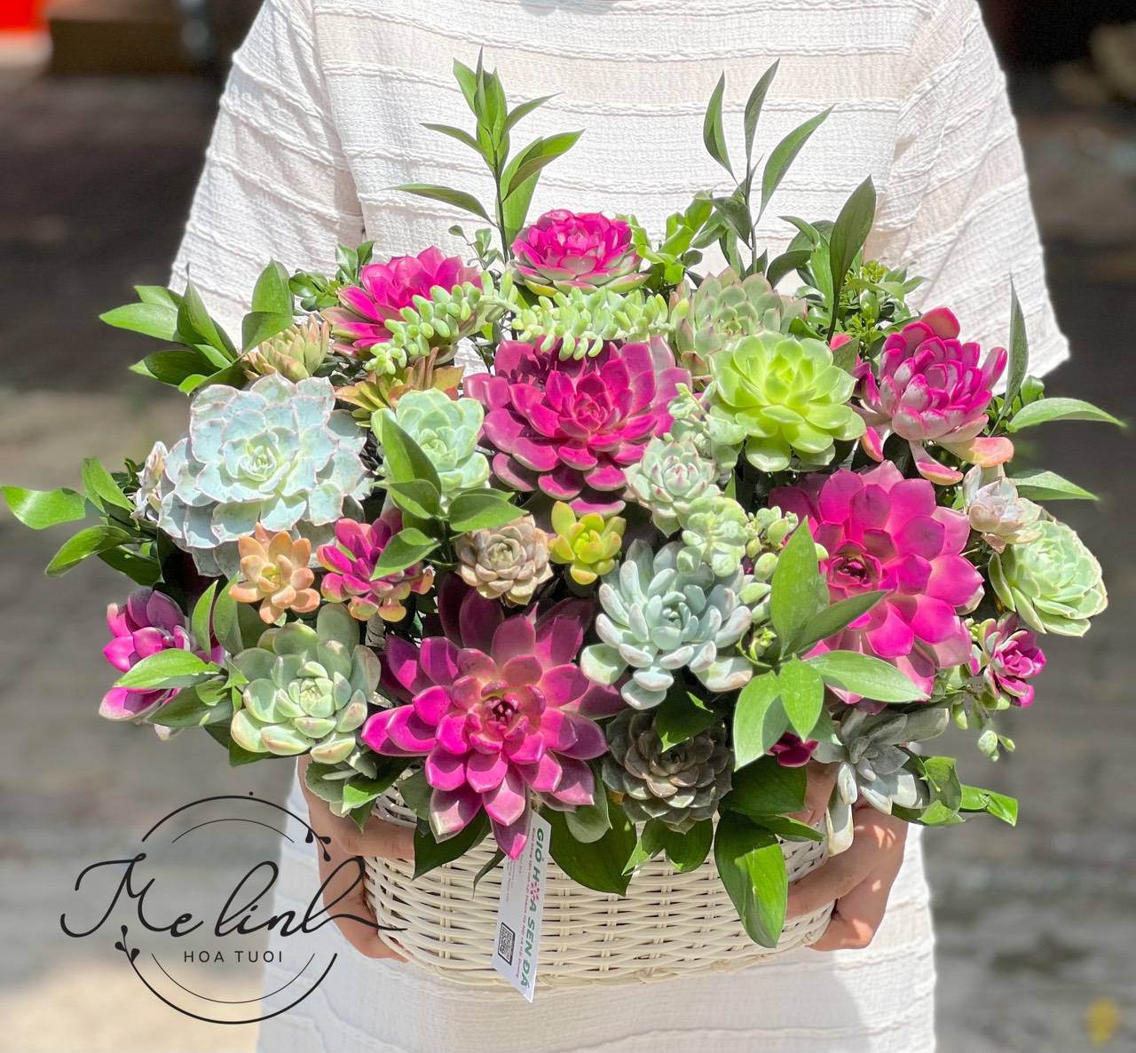 Giỏ hoa sen đá - tone hồng