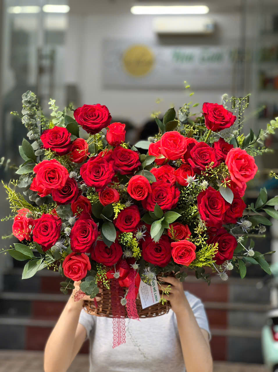 Lẵng hoa hồng đỏ