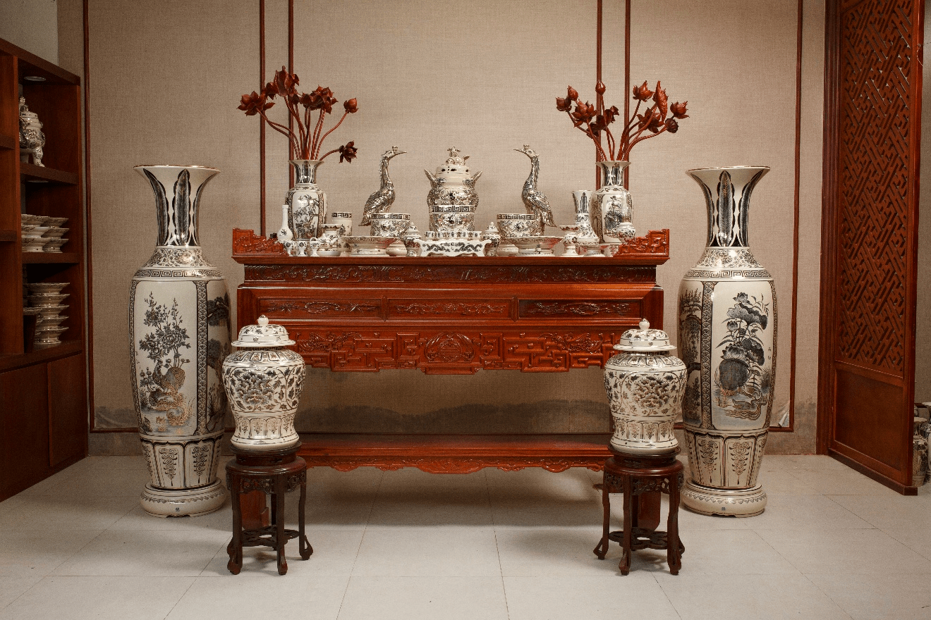 Gốm Chu Đậu - Tinh hoa từ đất Việt, lan tỏa phúc lành trên bàn thờ Việt