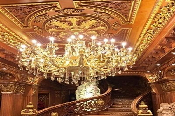 Đèn chùm mạ vàng, khẳng định phong cách quý tộc