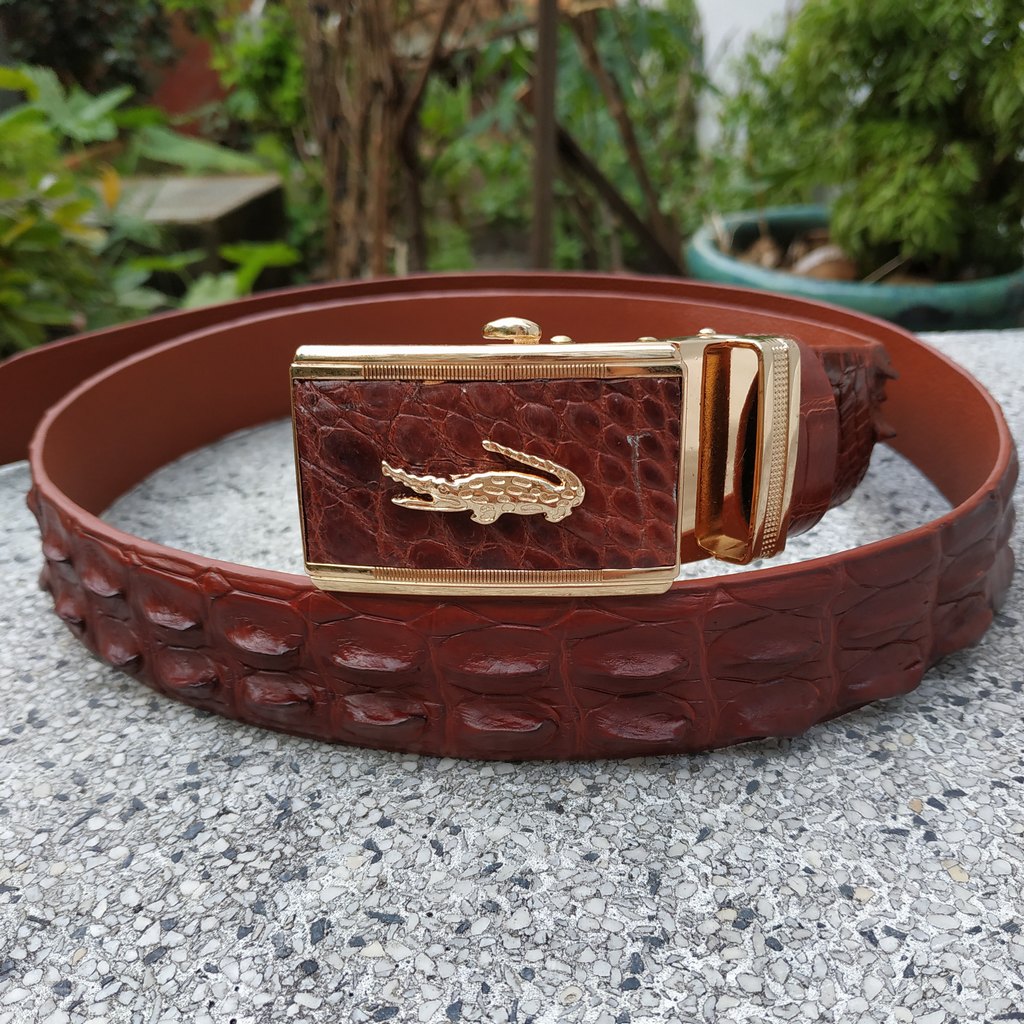 Dây lưng là đồ dùng không thể thiếu của các quý ông