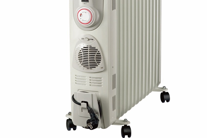 Máy sưởi dầu TIROSS TS-926 - 13 thanh, có hẹn giờ, quạt gió