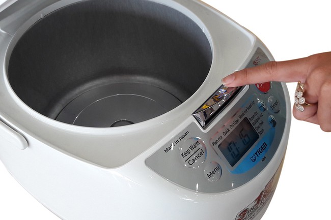 Nồi cơm điện tử Tiger JBA-A10W