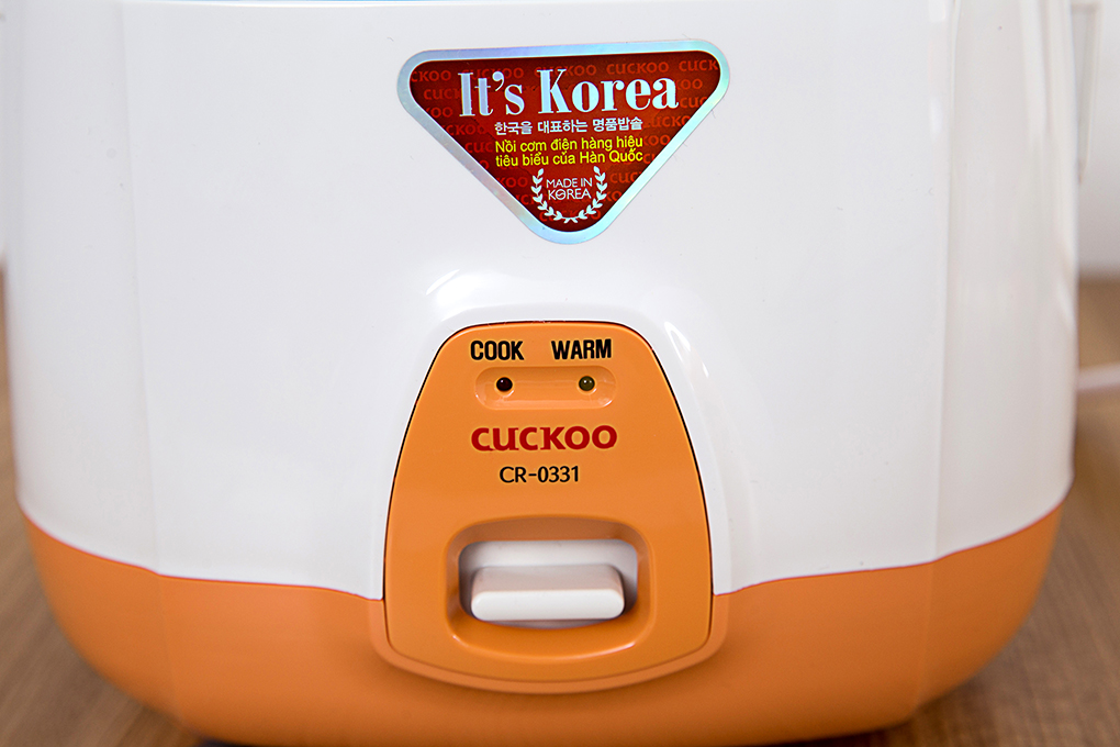 Nồi cơm điện Cuckoo 040101CR-0331 0.5L