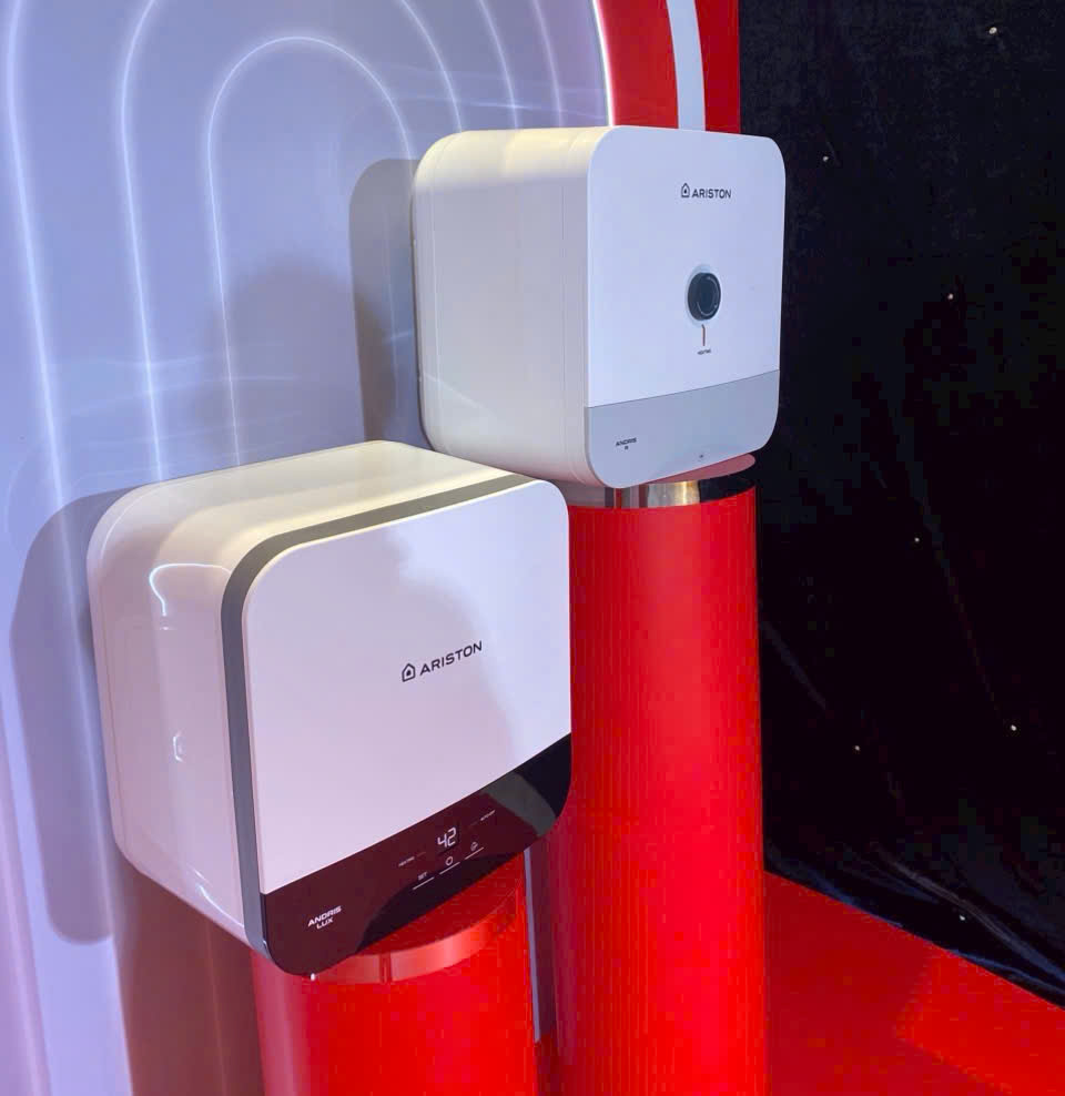 Bình nước nóng Ariston AN3 15, 30 LUX VN (MỚI)