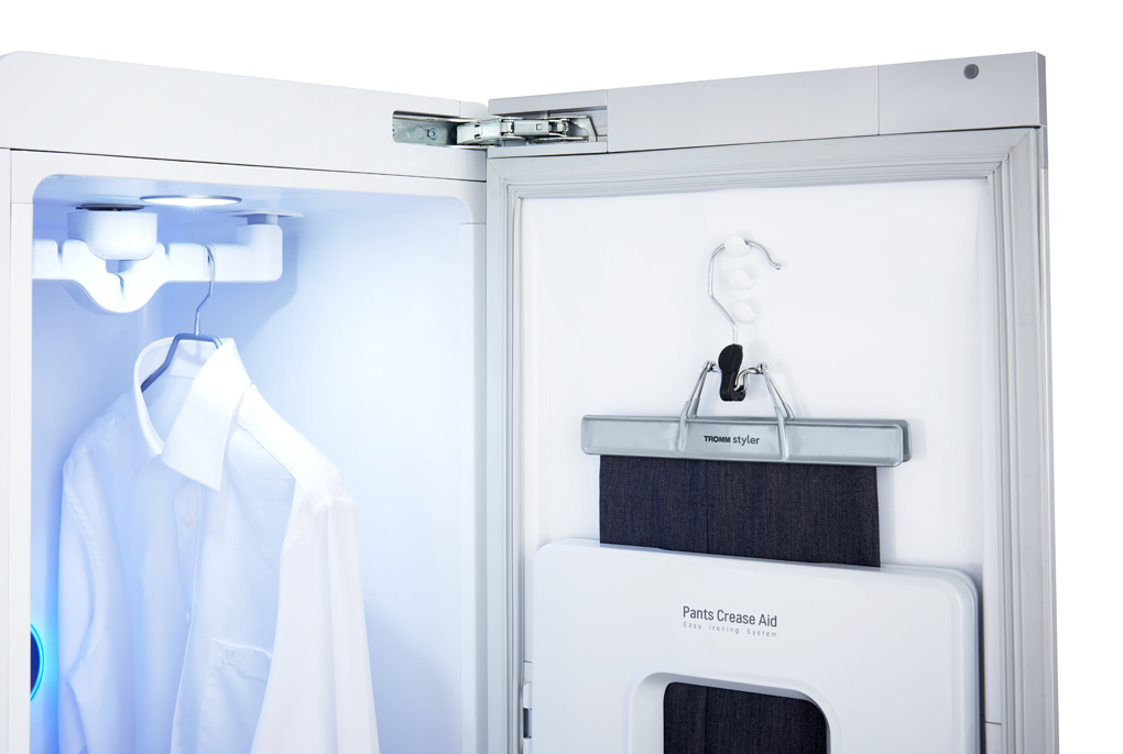 Máy giặt hấp sấy LG Styler S3WF - màu trắng