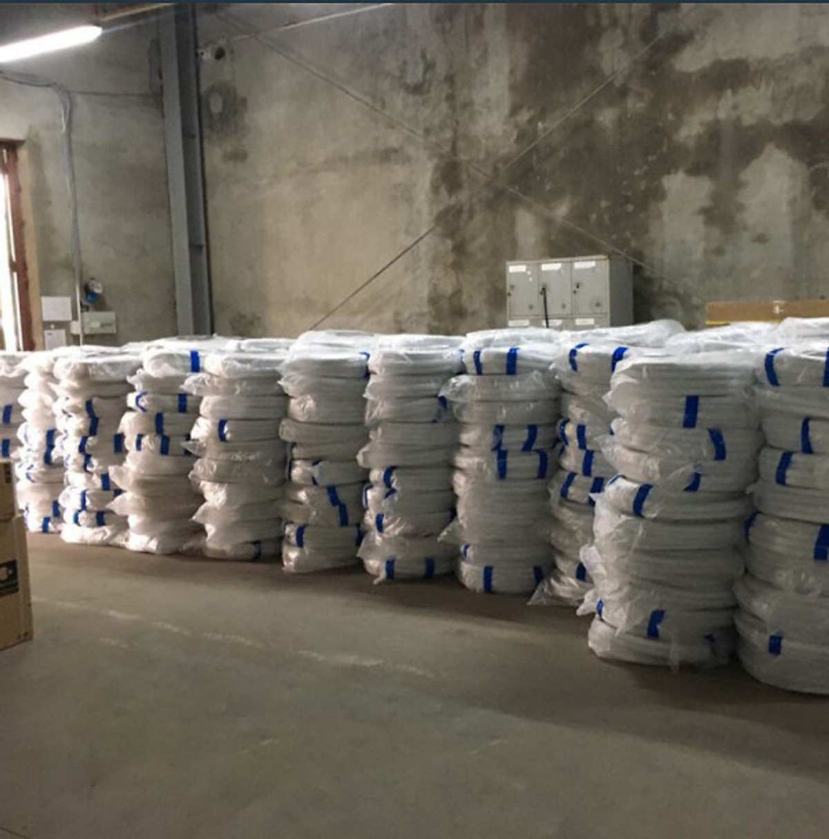Ống đồng đều hòa Hailiang 6.35 + 9.52 luồn sẵn gen đôi cách nhiệt DÀY 6 ZEM cuộn 15 M