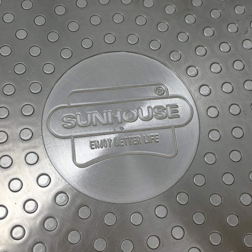 Chảo sâu lòng có vung hoa cương Sunhouse SWP24 (24cm)
