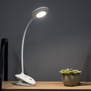 Đèn bàn Led Panasonic HH-LT023219