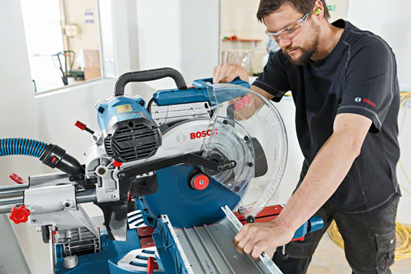 Máy cắt đa năng Bosch GCM 12 SDE Professional