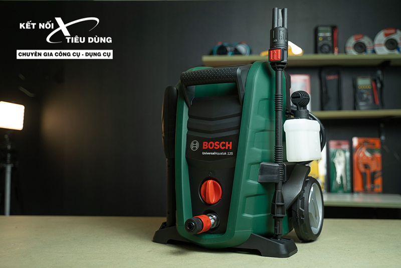Máy phun xịt rửa cao áp Bosch Universal AQT 125