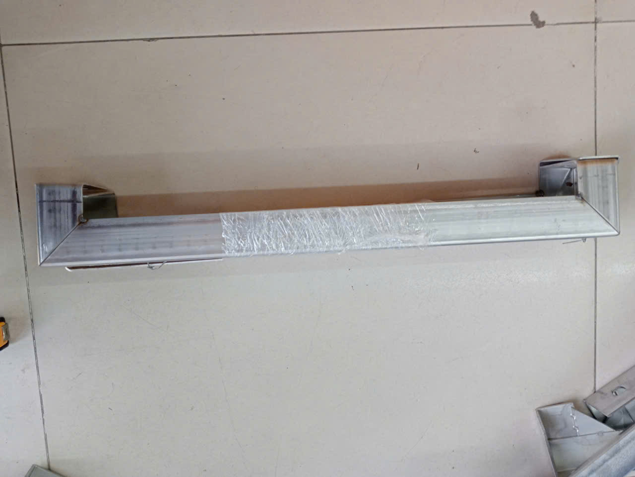 Giá đỡ cục nóng điều hoà, giá ngồi Inox 48000BTU