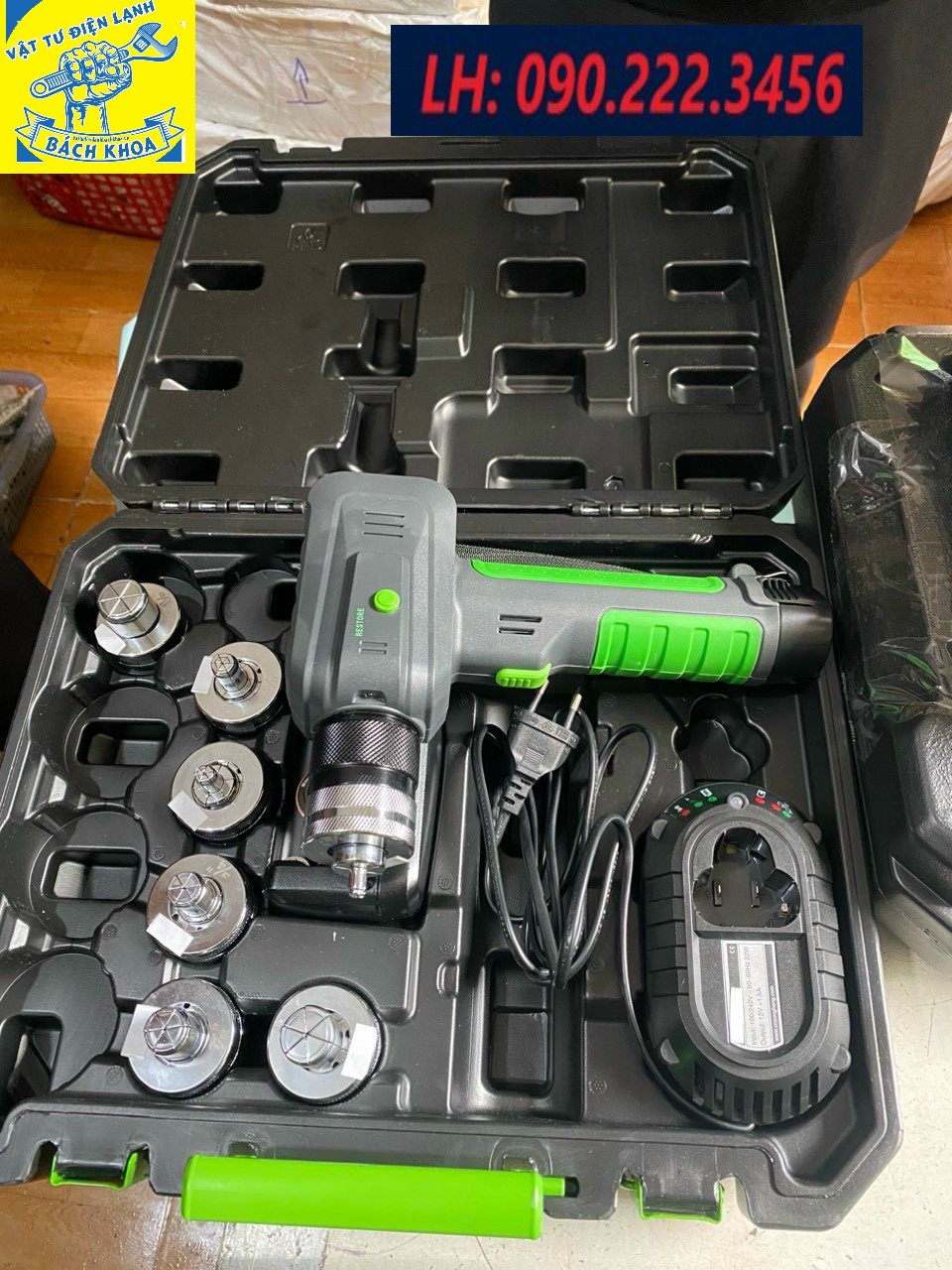 NONG PIN ĐIỆN CẦM TAY - TASCO