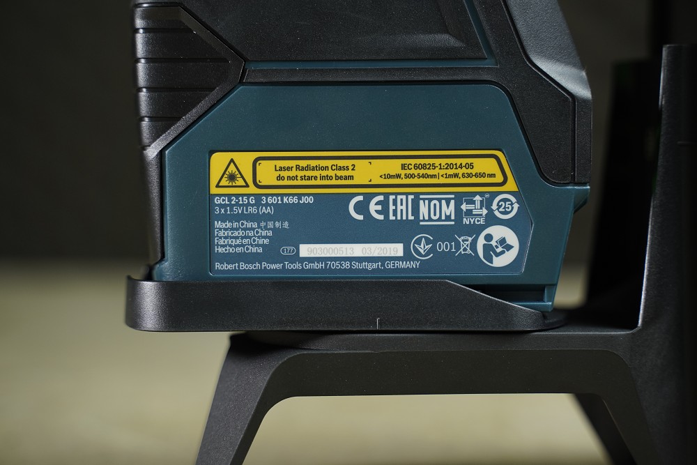 Máy cân mực tia laser Bosch GCL 2-15 G (tia xanh)