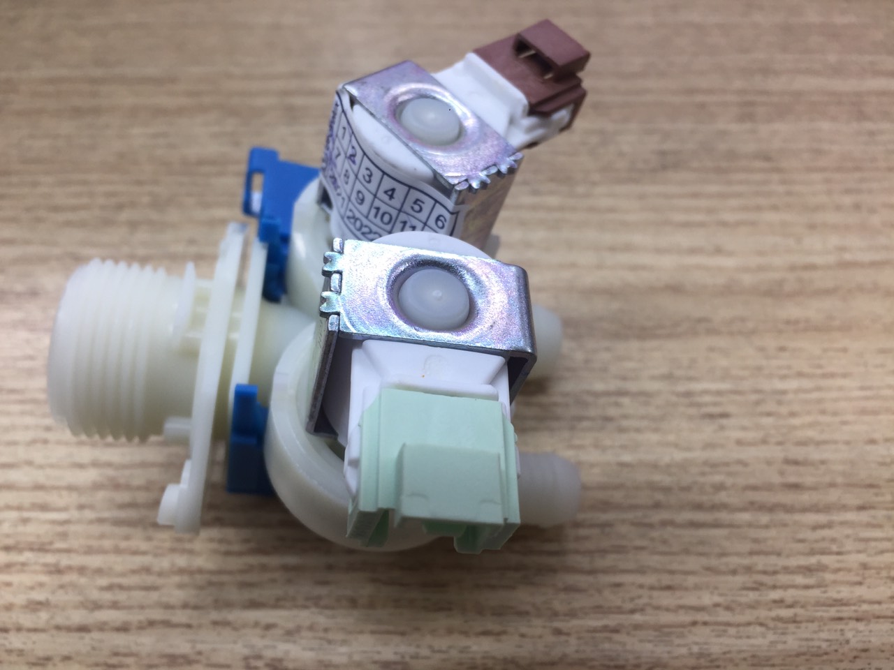 Van cấp Electrolux EWF85752/10742/857- Hàng chính hãng  BẢO HÀNH 1 NĂM