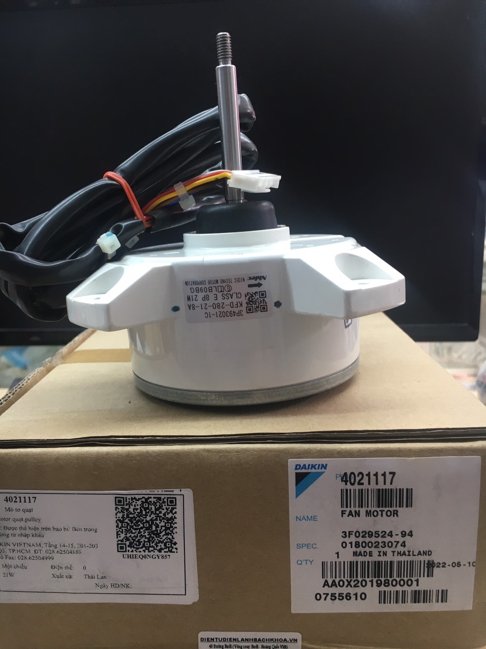 MOTOR QUẠT DÀN NÓNG DAIKIN RKQ35SVMV