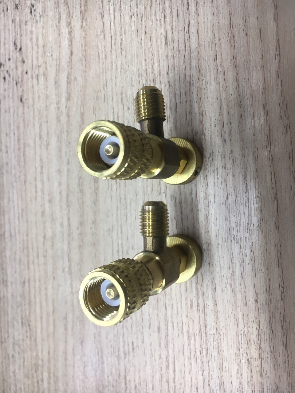Van chống bỏng nạp gas điều hoà R22