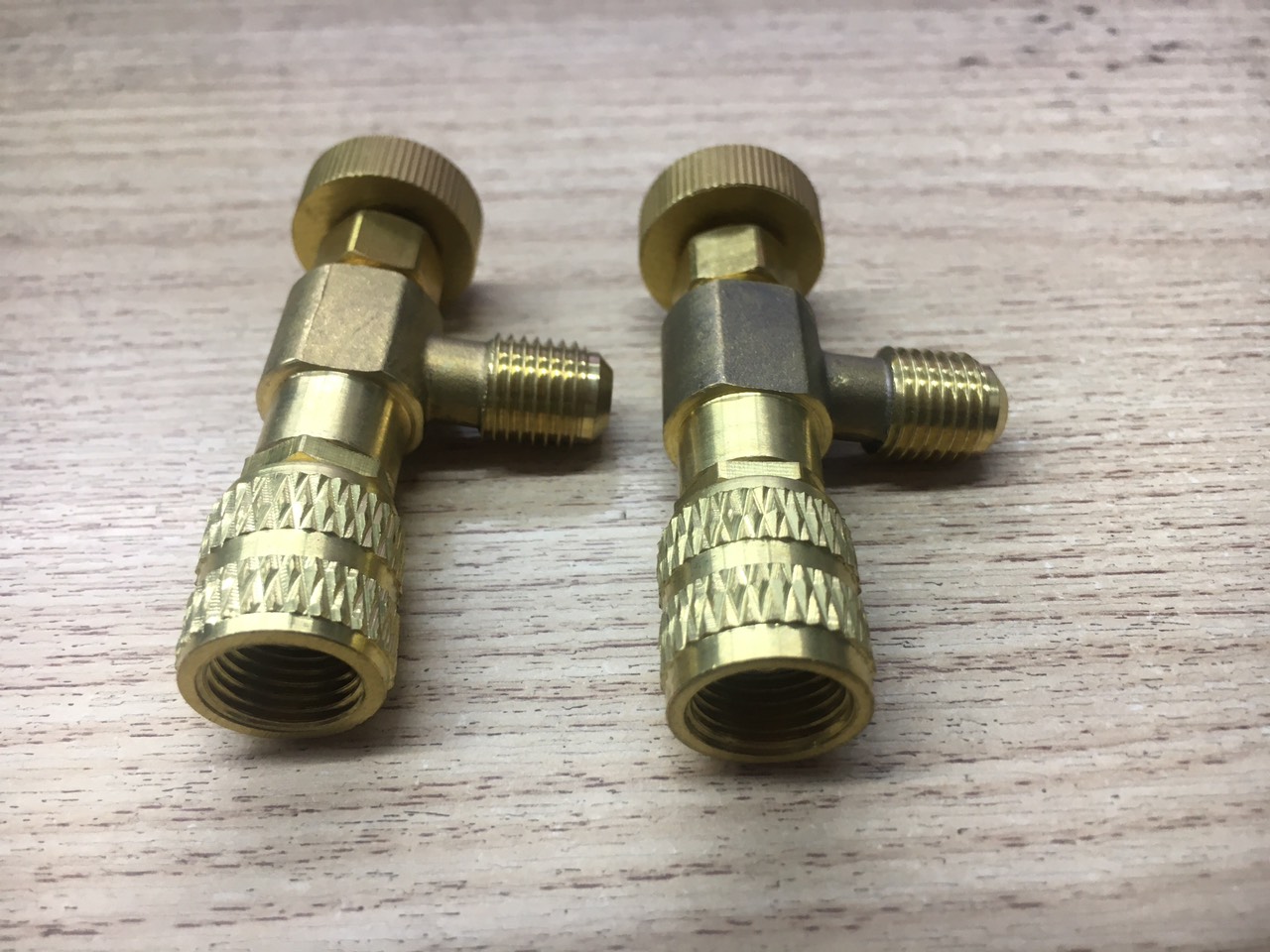 Van chống bỏng nạp gas điều hoà R410- R32