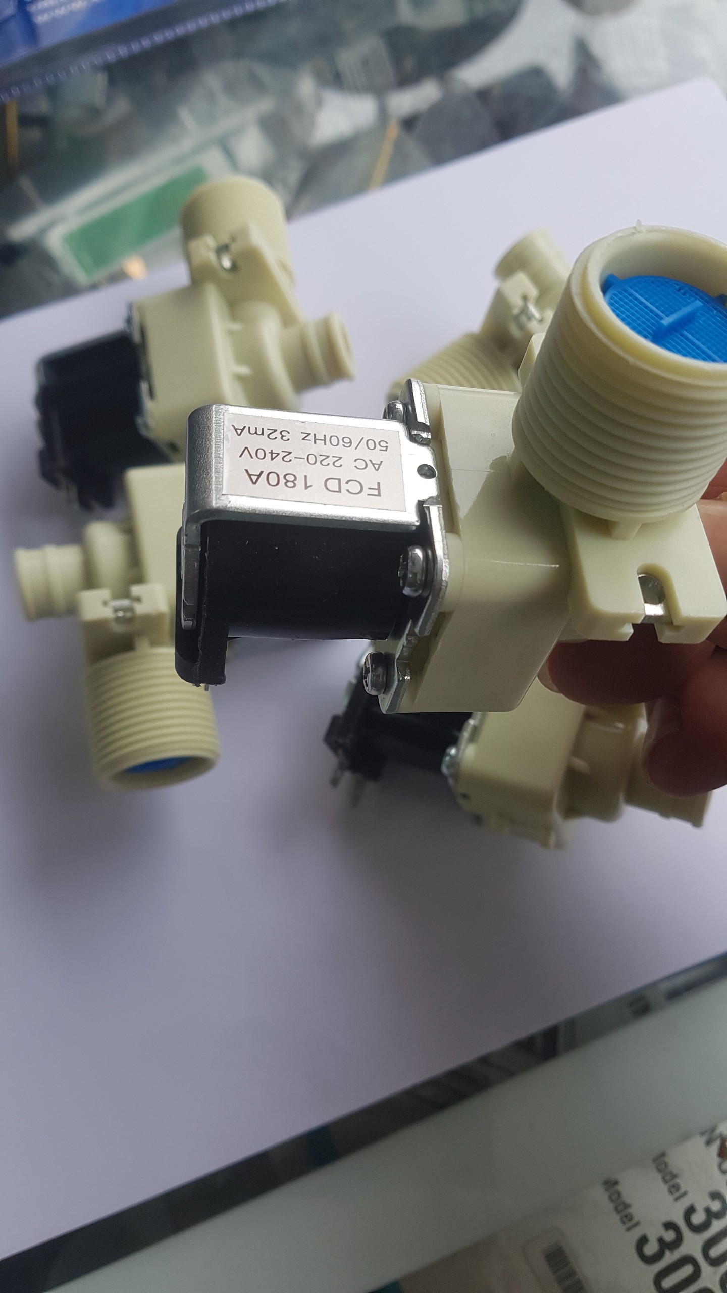 Cửa hàng bán van cấp nước máy giặt LG - Sửa chữa tại gia đình