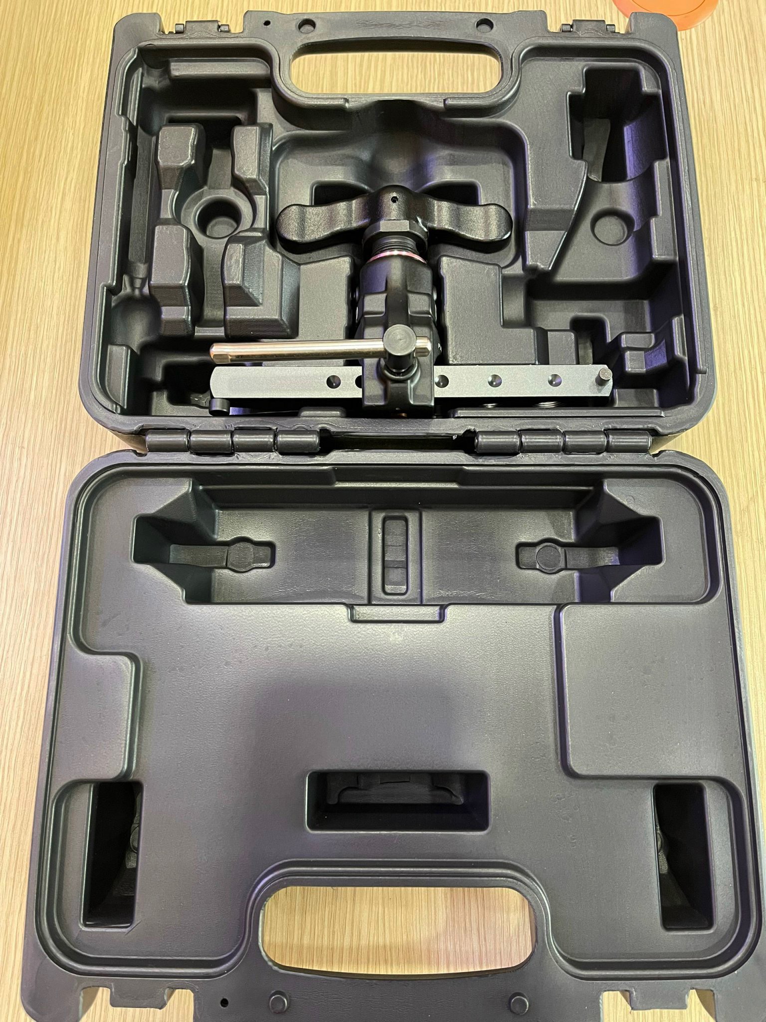Loe ống TB55PSC và hộp đựng lh: 0902223456