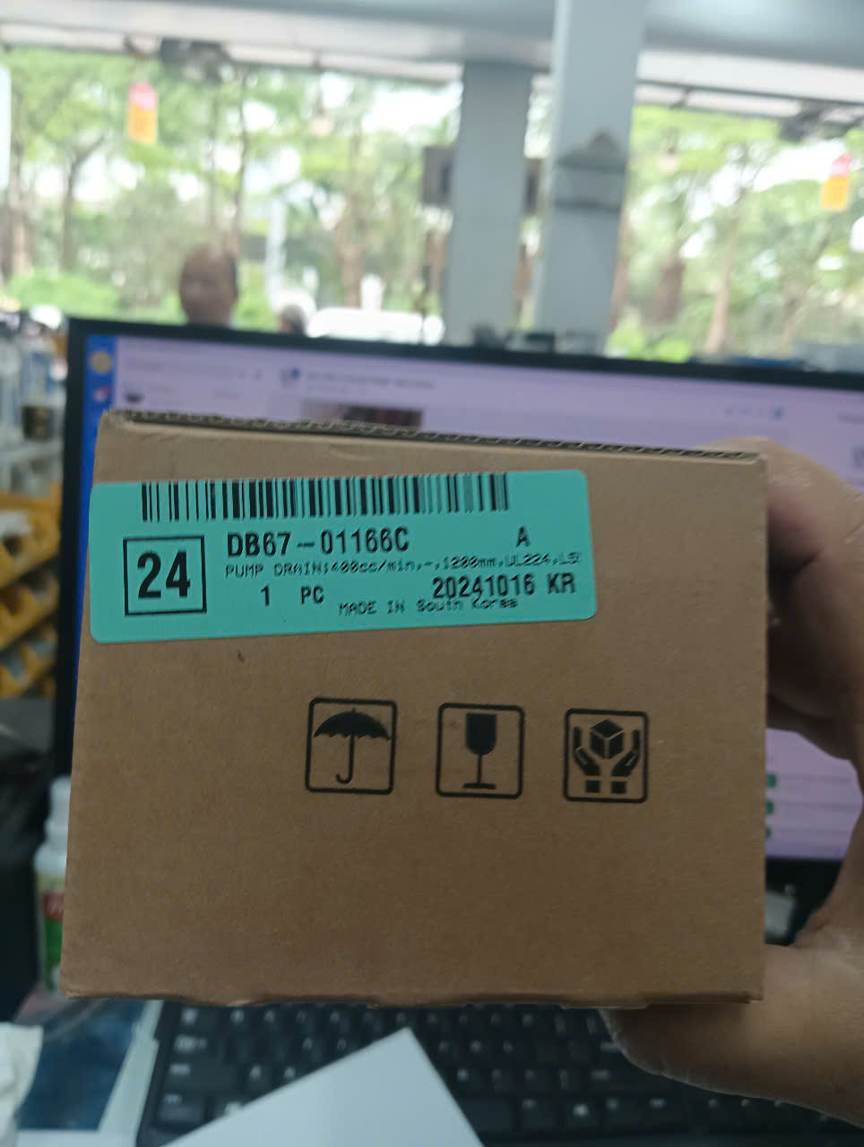 BƠM ÂM TRẦN MẶT LẠNH ĐIỀU HÒA SAMSUNG - MÃ DB67-01166C