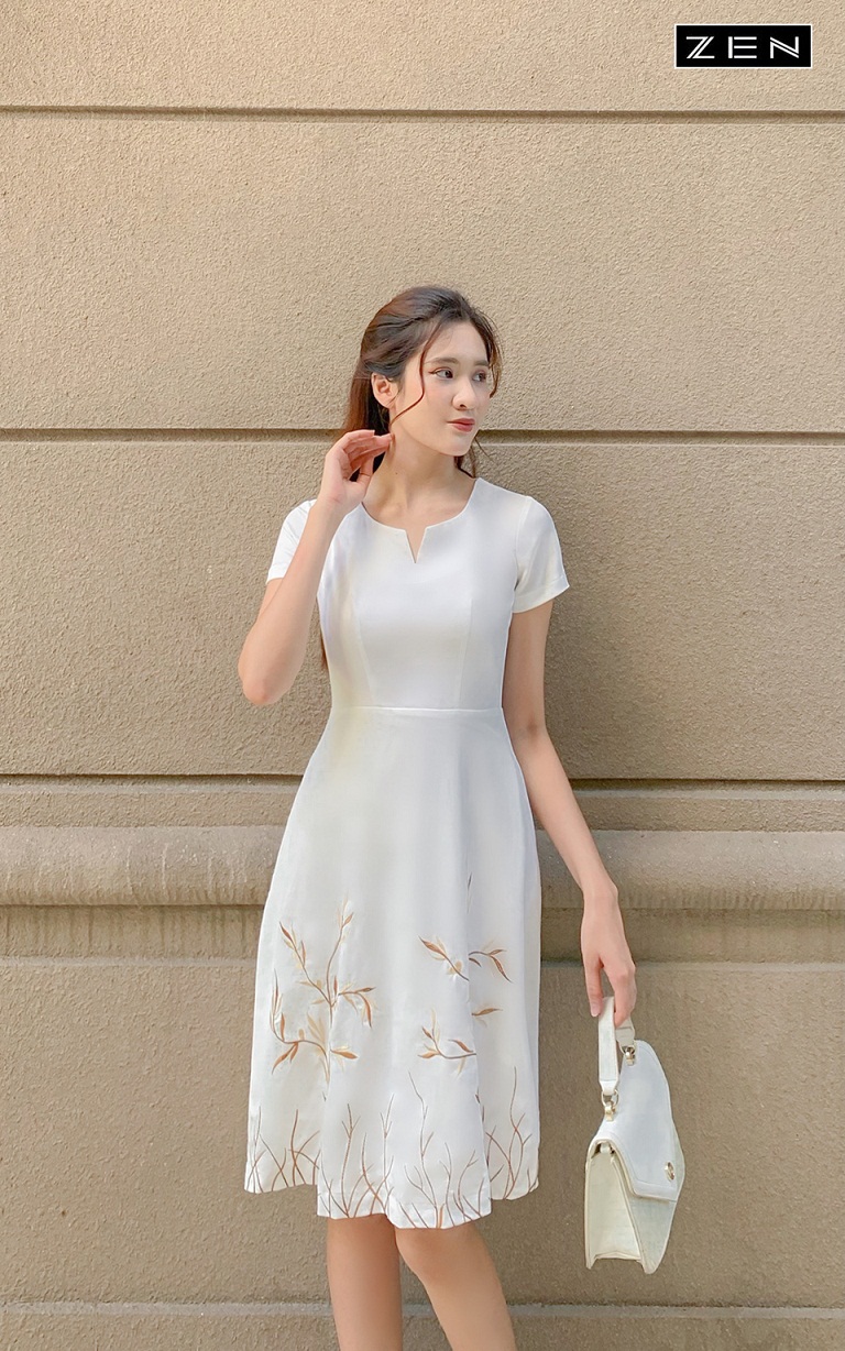 Váy trắng hở lưng chất gấm xốp in hoa nổi đầm dự tiệc - Váy Fashion