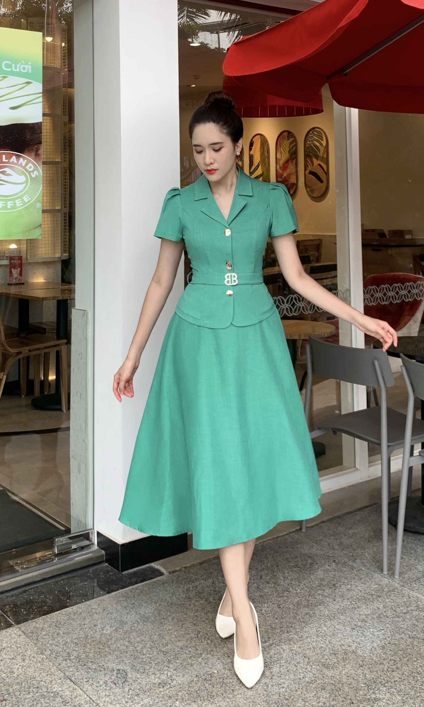 Set áo crop top phối chân váy xòe duyên dáng