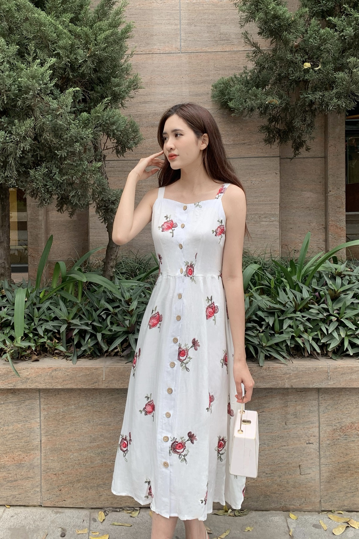 Váy hoa cúc 💖FREESHIP💖Váy 2 dây hoa cúc màu đen siêu xinh đễ thương đi  chơi đi học - Chân váy | ThờiTrangNữ.vn