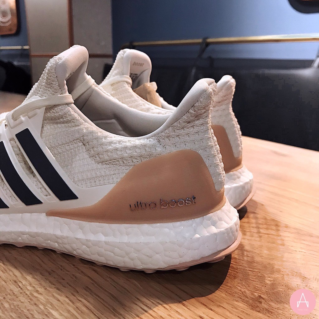 CM8114 M ADIDAS ULTRABOOST 4.0 SHOW YOUR STRIPES Tr m Tabo