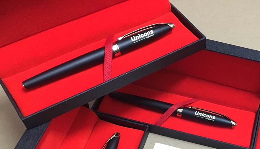 Bút Bi Kim Loại hàng sẵn kho, giá cả cạnh tranh.