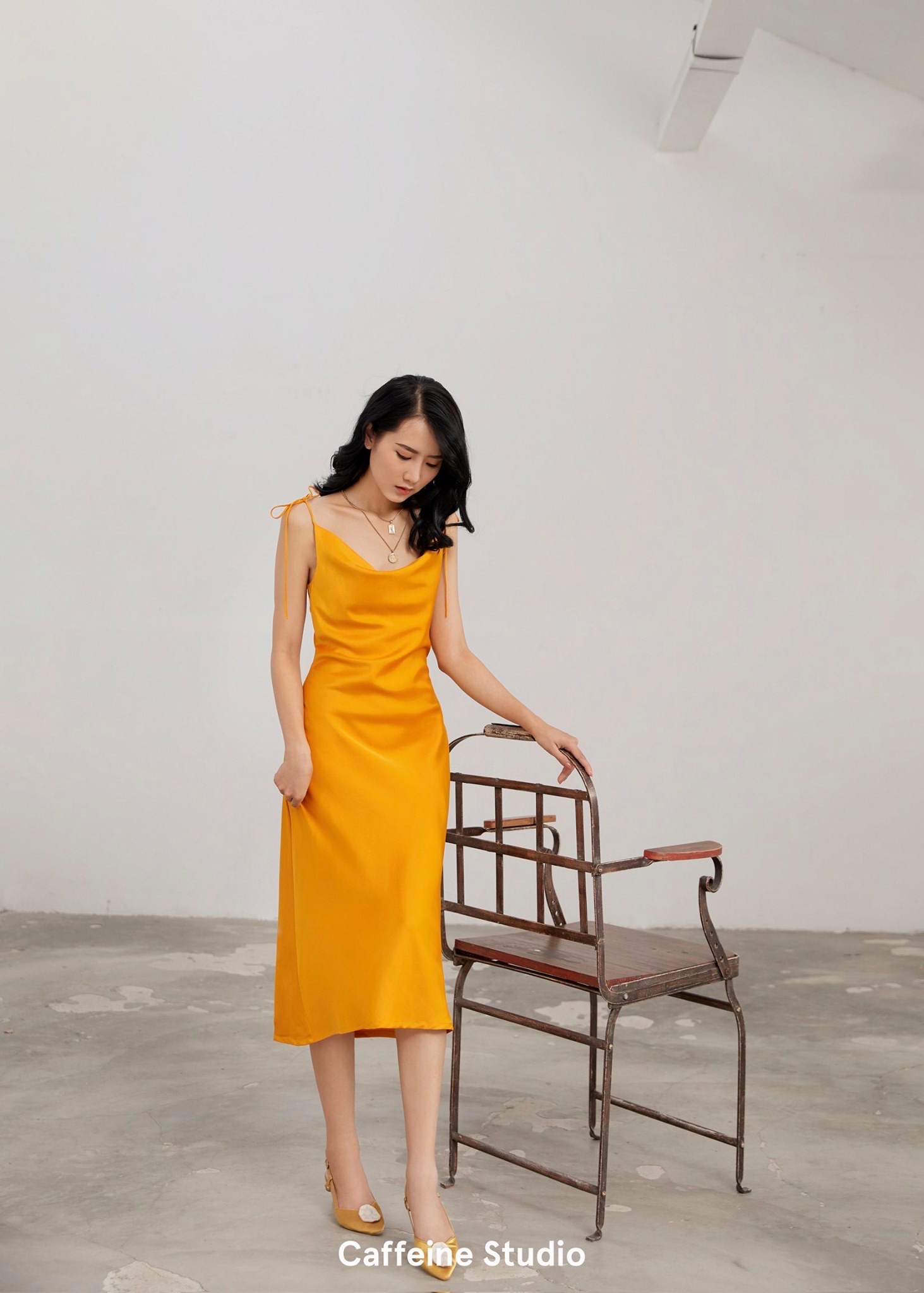 Váy Lụa 2 Dây Cao Cấp Thiết kế Dây Rút 2 Bên LOIRECHIC LSL02 - Đồ ngủ nữ |  ThờiTrangNữ.vn