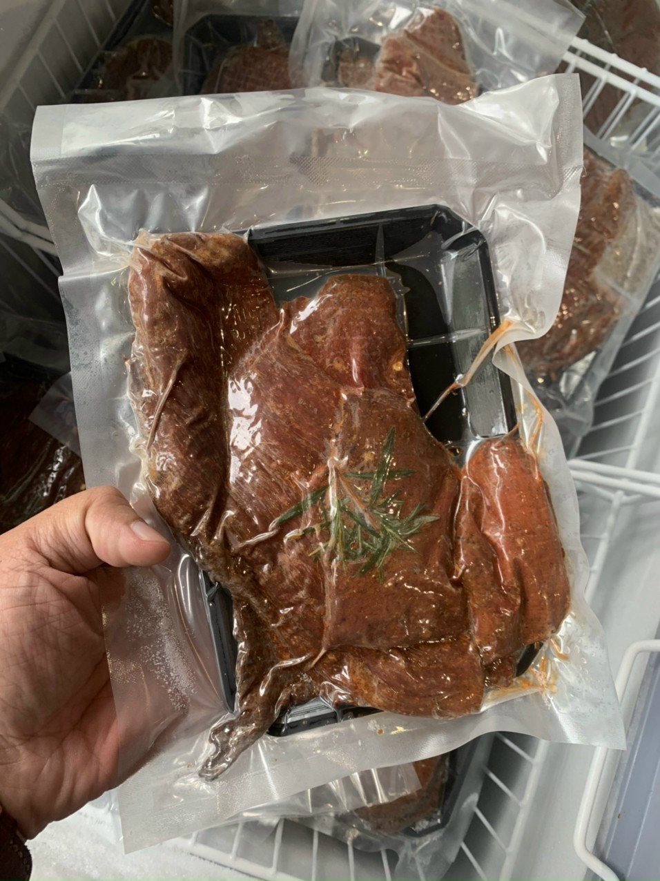 Dịch vụ hút chân không khô bò tại Hút chân không xanh