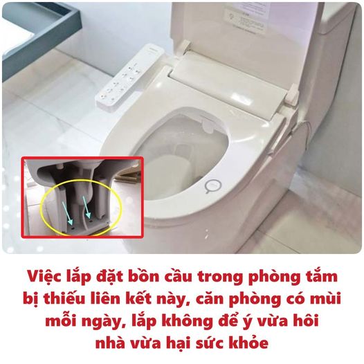 Nhà vệ sinh trong phòng tắm được cọ rửa sạch sẽ hàng ngày nhưng vẫn có mùi hôi, tại sao lại như vậy?