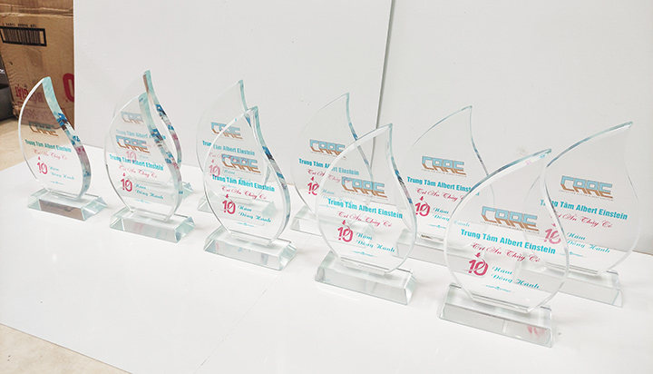 Pha lê giọt nước