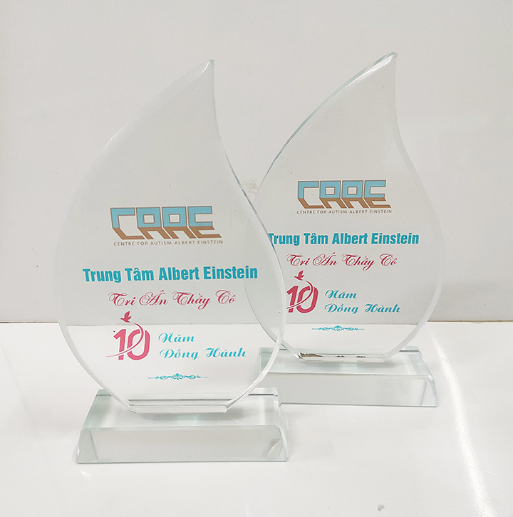 Pha lê giọt nước